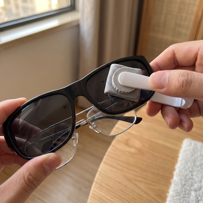 Eyeglass Cleaning Kit